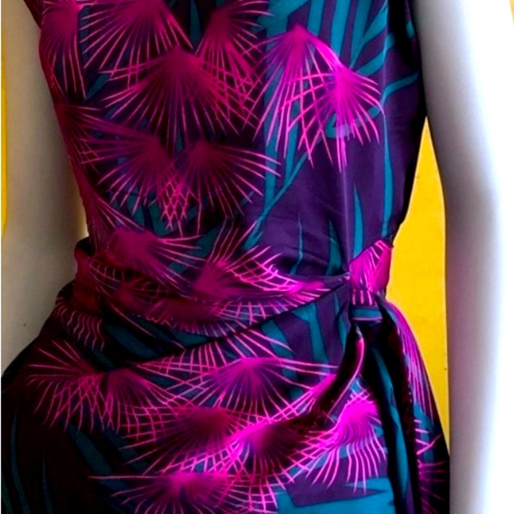 Stunning Diane Von Furstenberg Top Blouse - Picture 2 of 7
